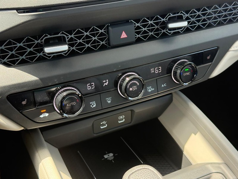 Honda Accord Sedan Vehicle Image 19