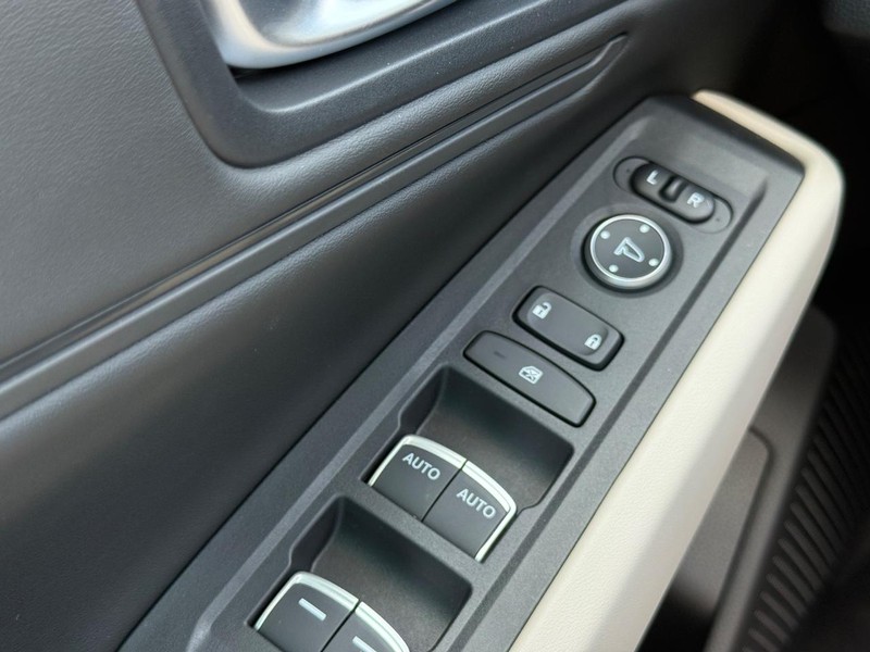 Honda Accord Sedan Vehicle Image 21