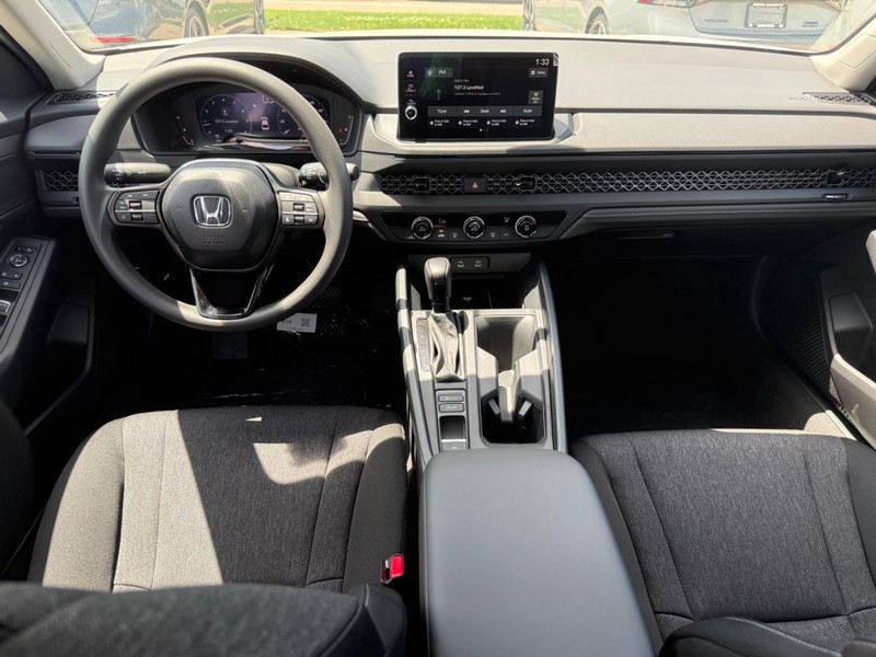 Honda Accord Sedan Vehicle Image 10