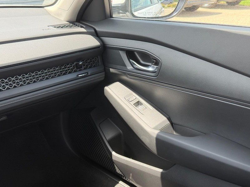 Honda Accord Sedan Vehicle Image 14