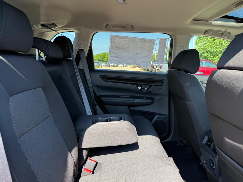Honda CR-V Vehicle Image 5