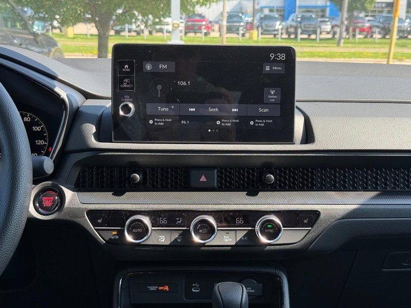Honda CR-V Vehicle Image 7