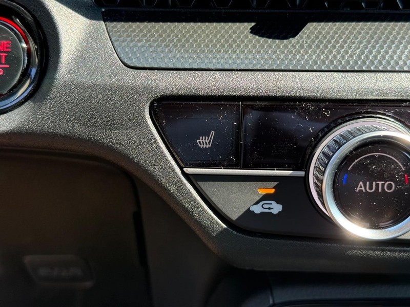 Honda CR-V Vehicle Image 14