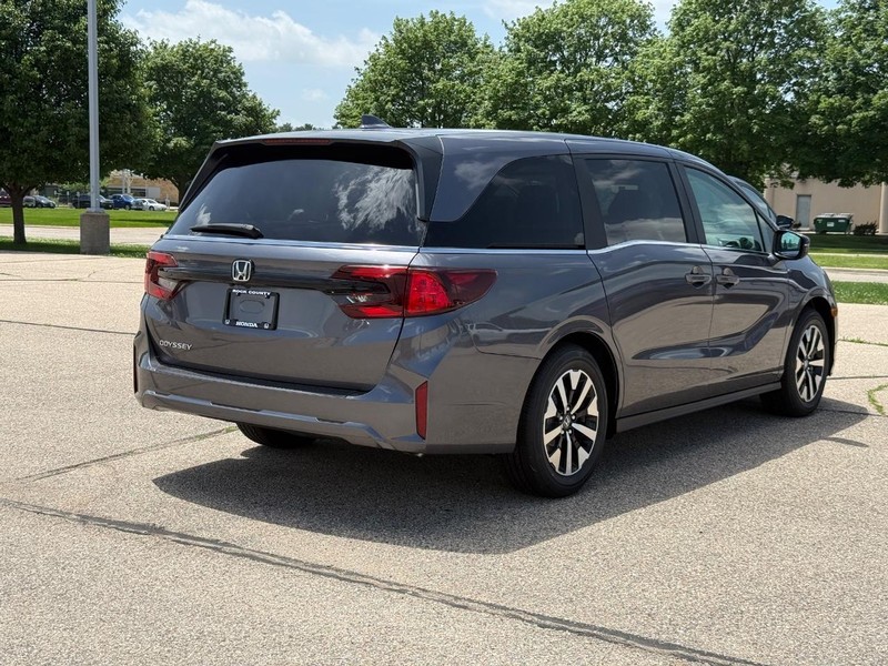 Honda Odyssey Vehicle Image 3