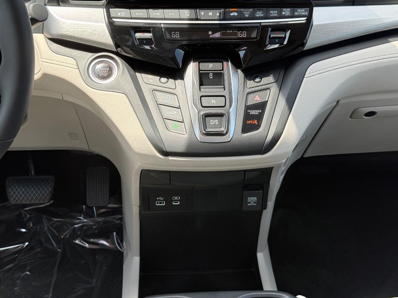 Honda Odyssey Vehicle Image 13