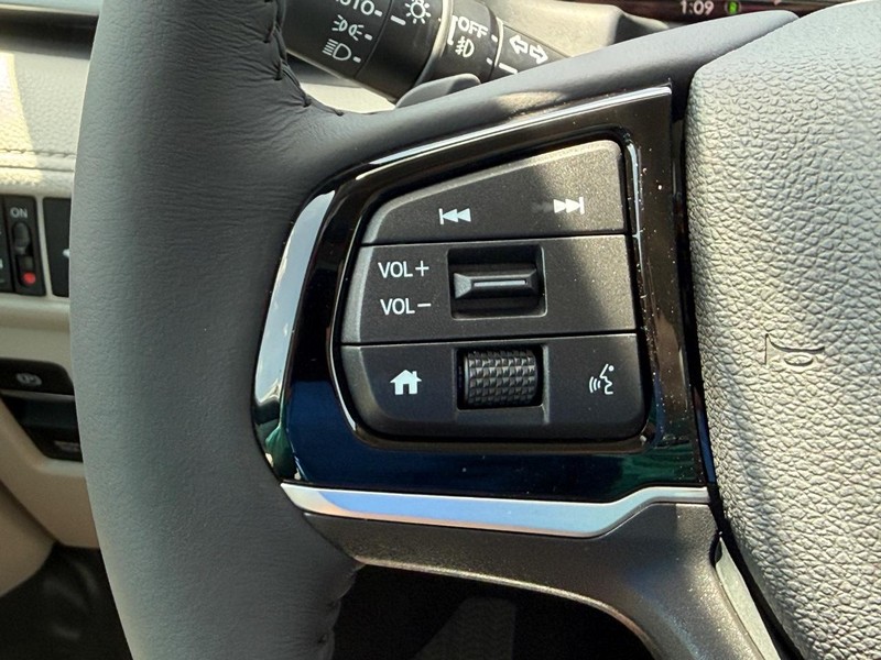 Honda Odyssey Vehicle Image 16