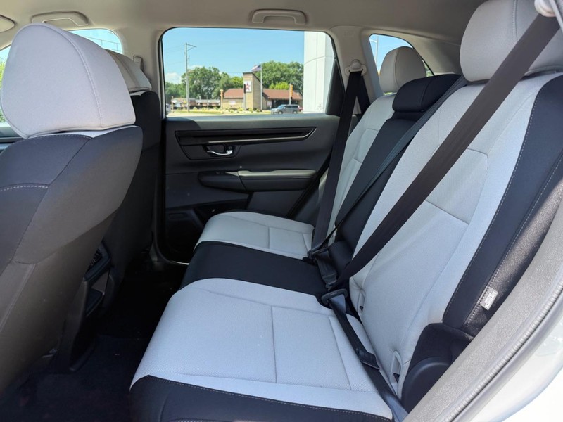 Honda CR-V Vehicle Image 9
