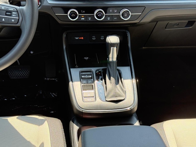 Honda CR-V Vehicle Image 12