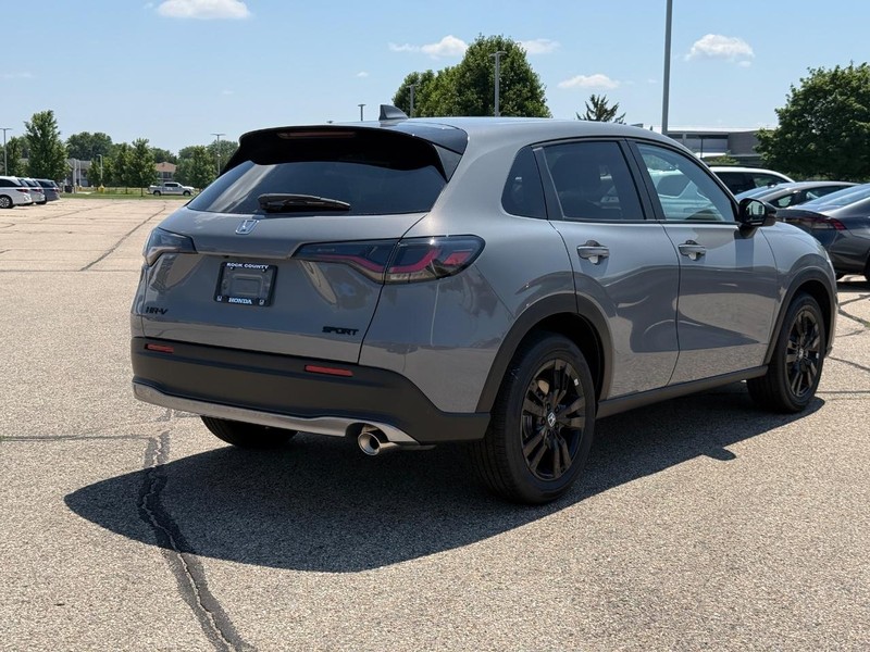 Honda HR-V Vehicle Image 3