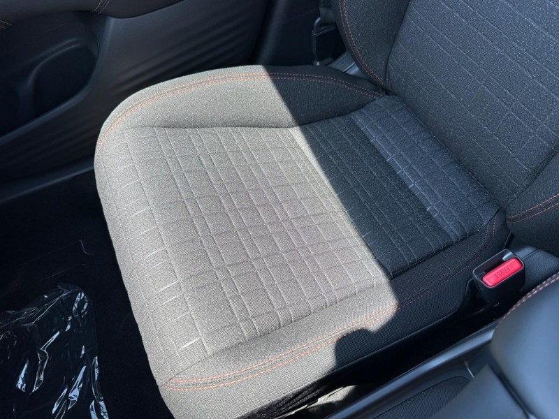 Honda HR-V Vehicle Image 20