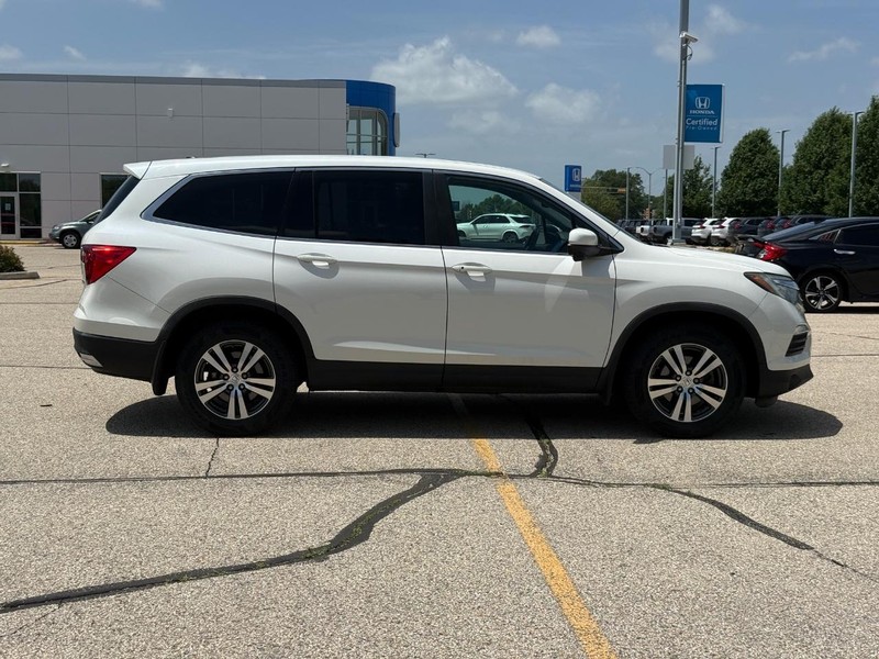 Honda Pilot Vehicle Image 2
