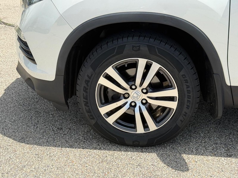 Honda Pilot Vehicle Image 6