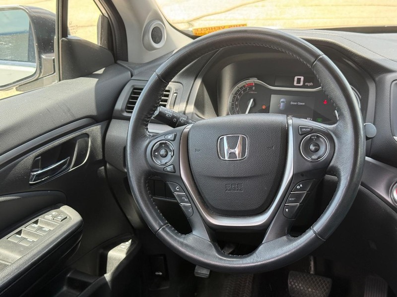 Honda Pilot Vehicle Image 14