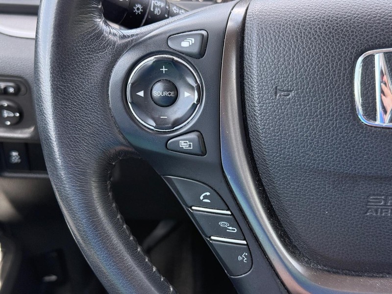 Honda Pilot Vehicle Image 16