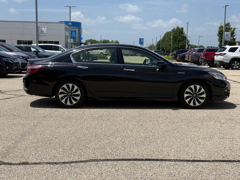 Honda Accord Hybrid Vehicle Image 2
