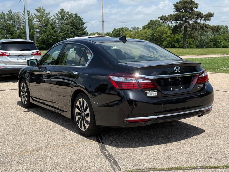 Honda Accord Hybrid Vehicle Image 5