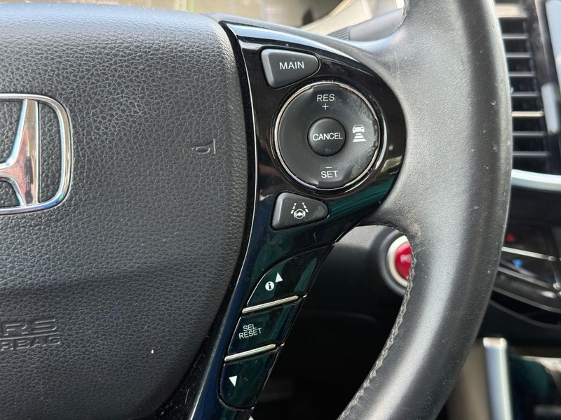 Honda Accord Hybrid Vehicle Image 16