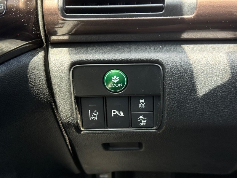 Honda Accord Hybrid Vehicle Image 21