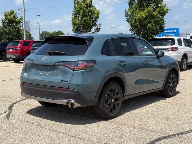 Honda HR-V Vehicle Image 3