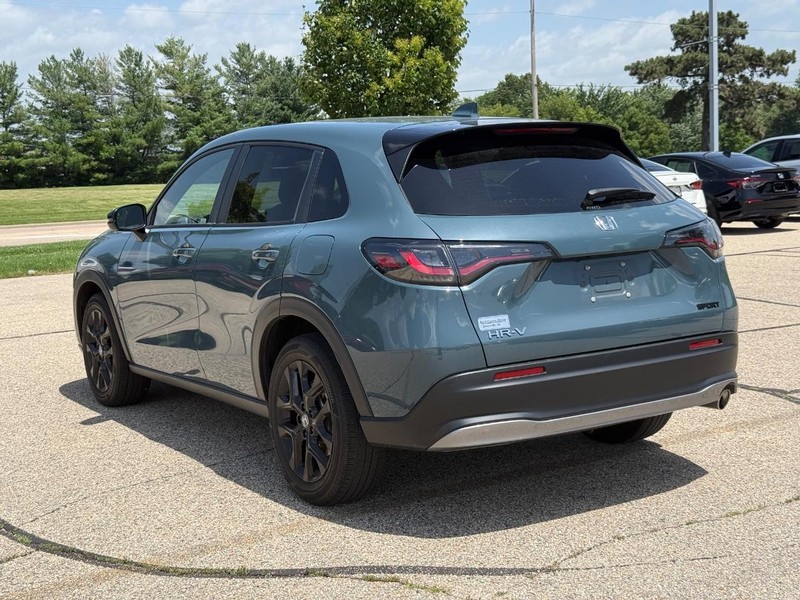 Honda HR-V Vehicle Image 5