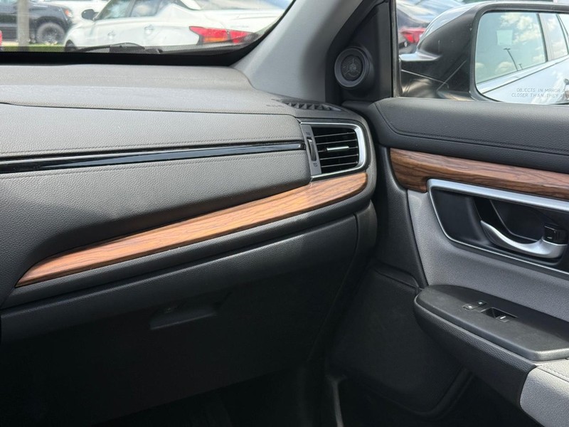 Honda CR-V Vehicle Image 14