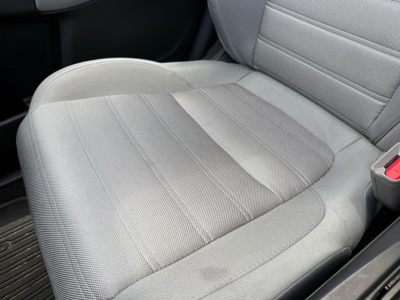 Honda CR-V Vehicle Image 20