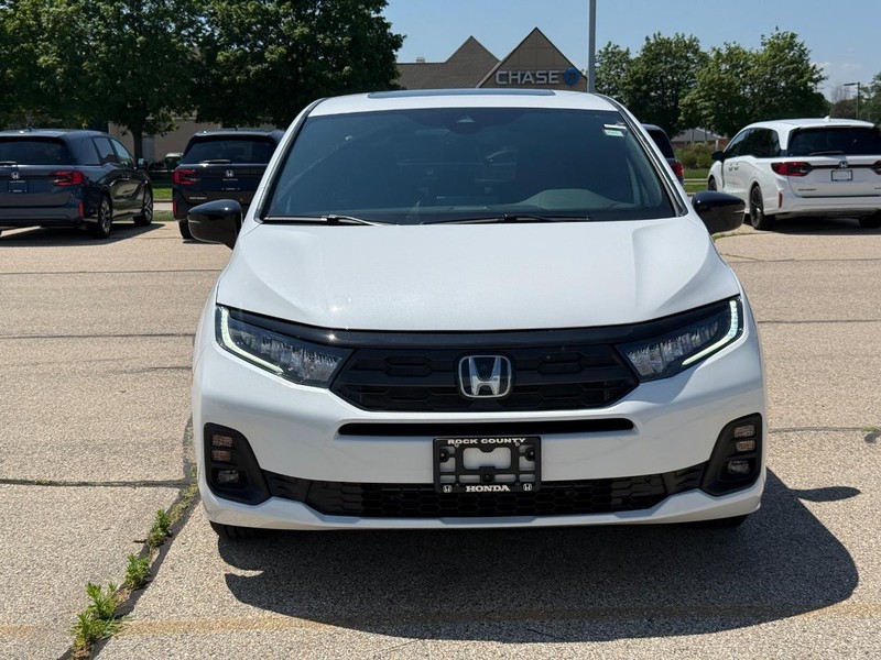 Honda Odyssey Vehicle Image 8