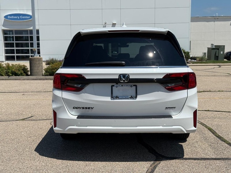 Honda Odyssey Vehicle Image 4