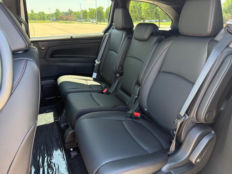 Honda Odyssey Vehicle Image 9