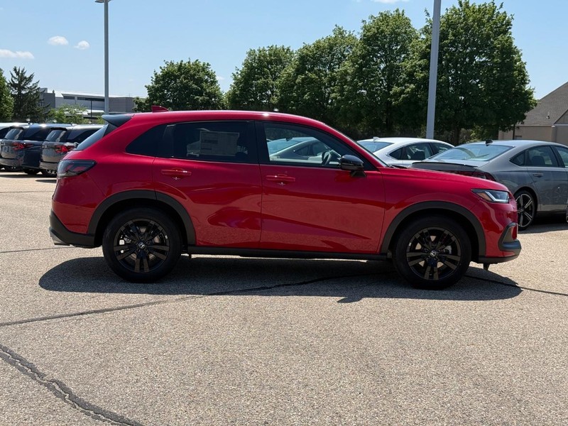 Honda HR-V Vehicle Image 2