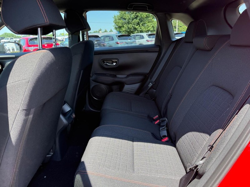 Honda HR-V Vehicle Image 9