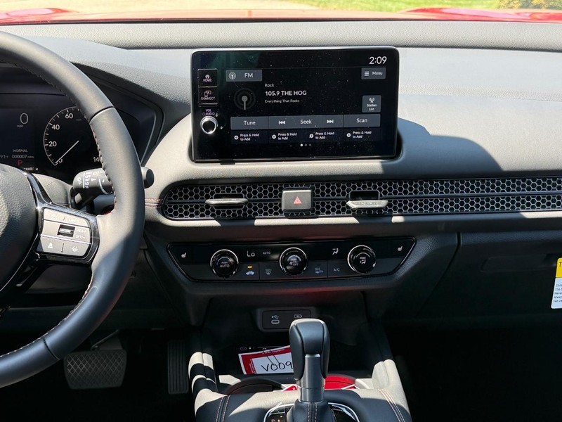 Honda HR-V Vehicle Image 11