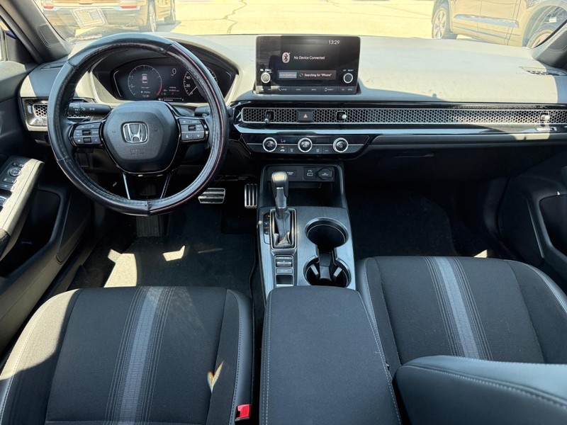 Honda Civic Sedan Vehicle Full-screen Gallery Image 10