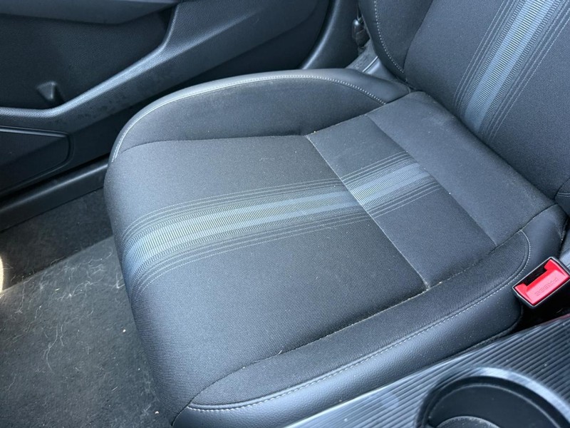Honda Civic Sedan Vehicle Full-screen Gallery Image 20