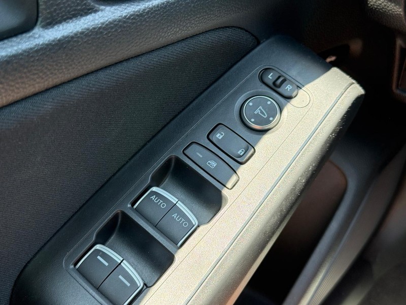 Honda Civic Sedan Vehicle Full-screen Gallery Image 21