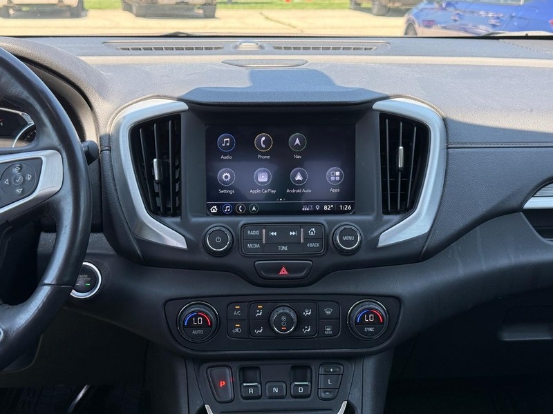 GMC Terrain Vehicle Full-screen Gallery Image 11