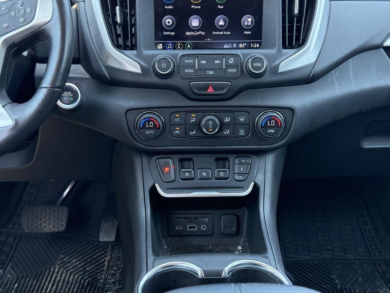 GMC Terrain Vehicle Full-screen Gallery Image 12