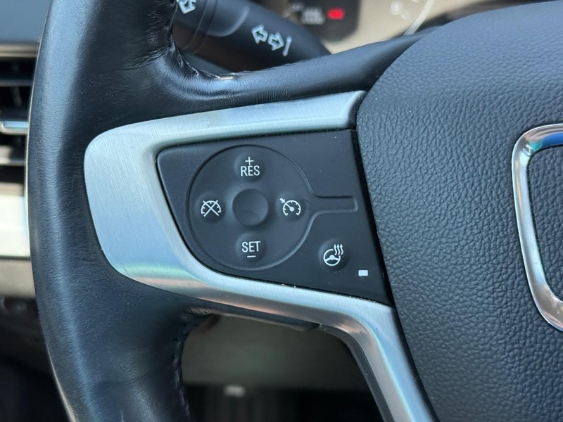 GMC Terrain Vehicle Full-screen Gallery Image 15