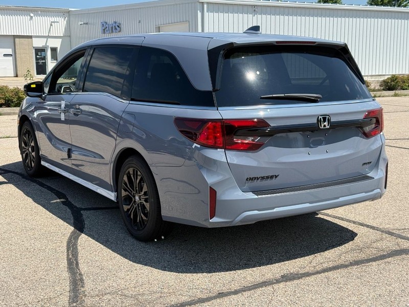 Honda Odyssey Vehicle Image 5