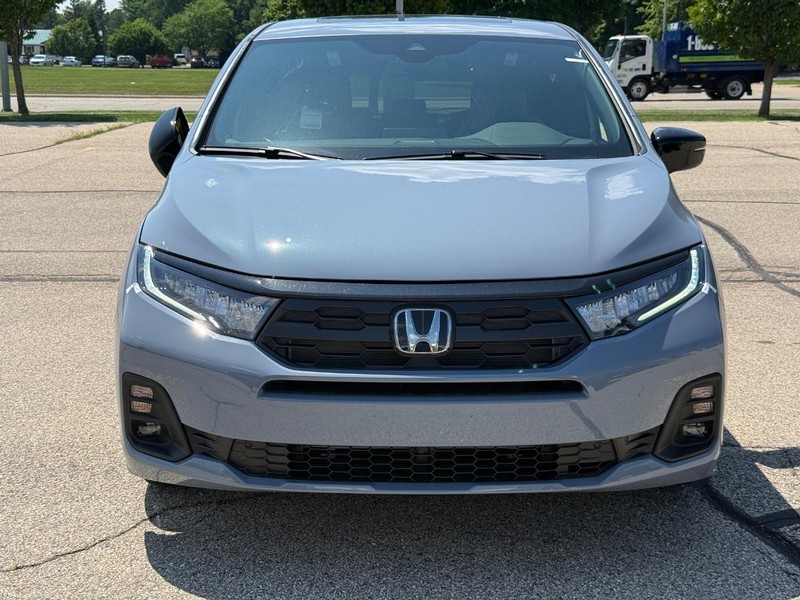 Honda Odyssey Vehicle Image 8