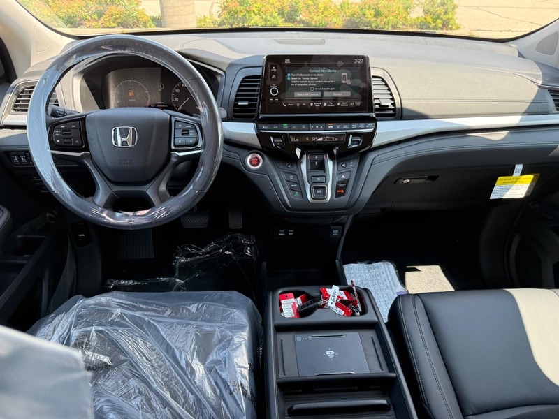 Honda Odyssey Vehicle Image 11