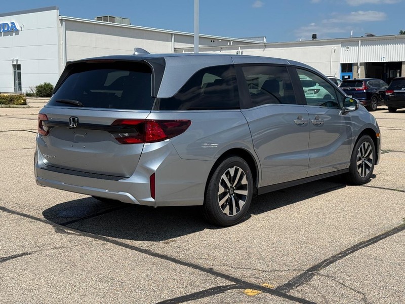 Honda Odyssey Vehicle Image 3