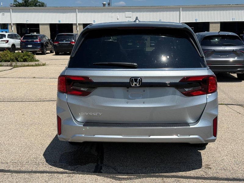 Honda Odyssey Vehicle Image 4