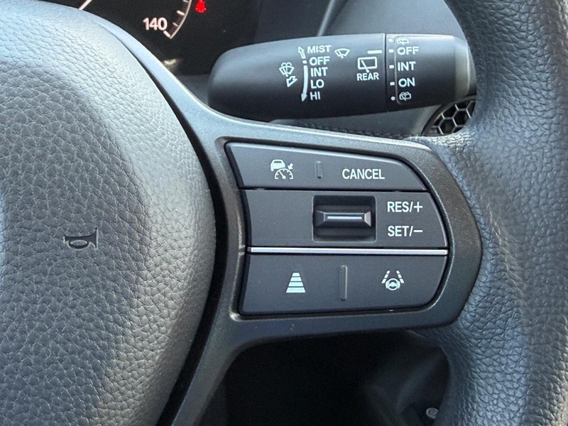 Honda HR-V Vehicle Image 16