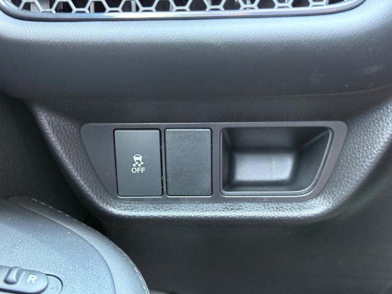 Honda HR-V Vehicle Image 20