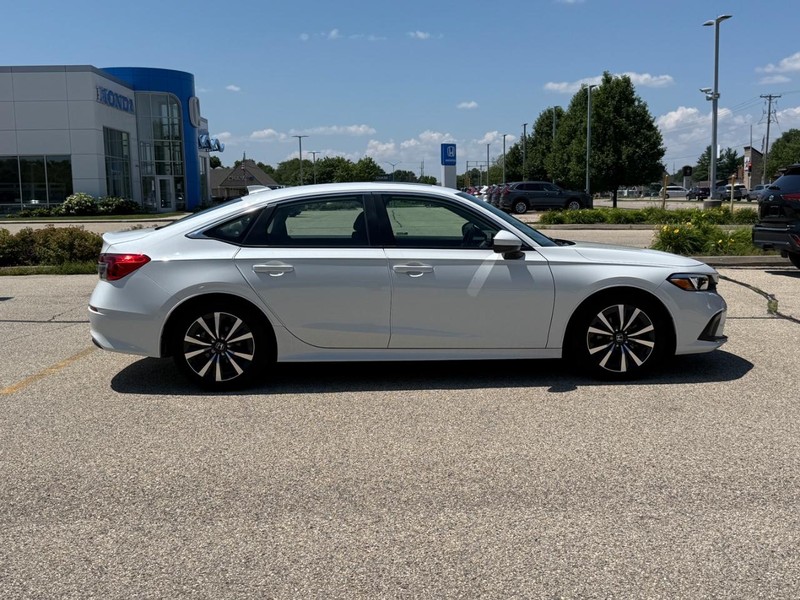 Honda Civic Sedan Vehicle Image 2