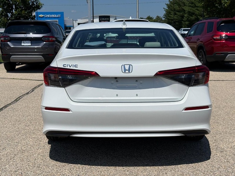 Honda Civic Sedan Vehicle Image 4