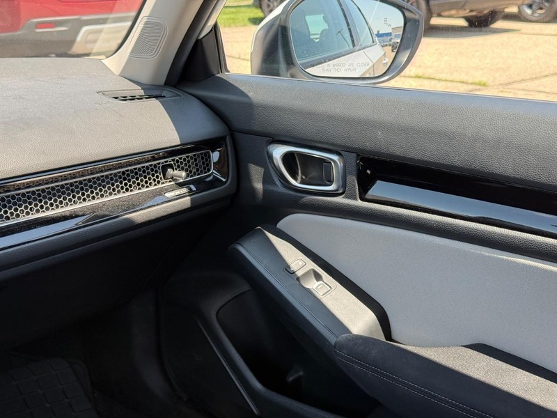 Honda Civic Sedan Vehicle Image 14