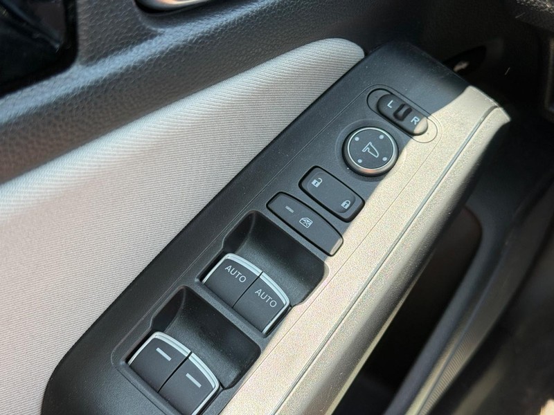 Honda Civic Sedan Vehicle Image 21