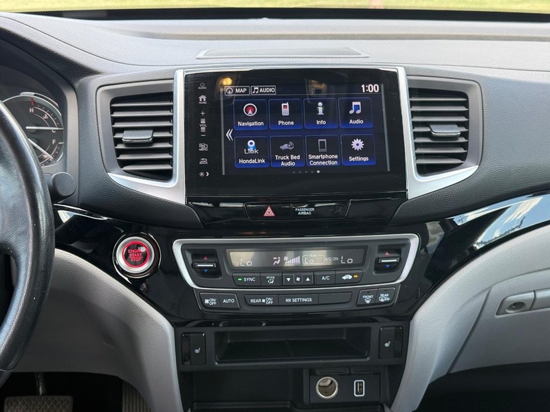 Honda Ridgeline Vehicle Full-screen Gallery Image 11